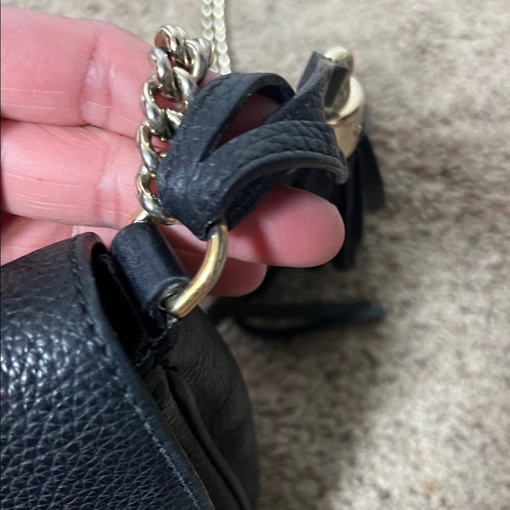 3447 Black Leather Crossbody Bag - Picture 4 of 11